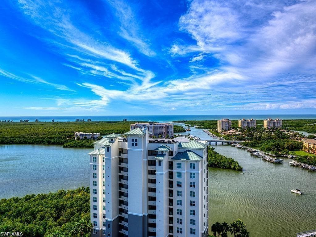 455 Cove Tower DR 1702 NAPLES, FL 34110