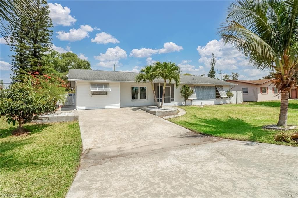 2177 Delta ST FORT MYERS, FL 33907