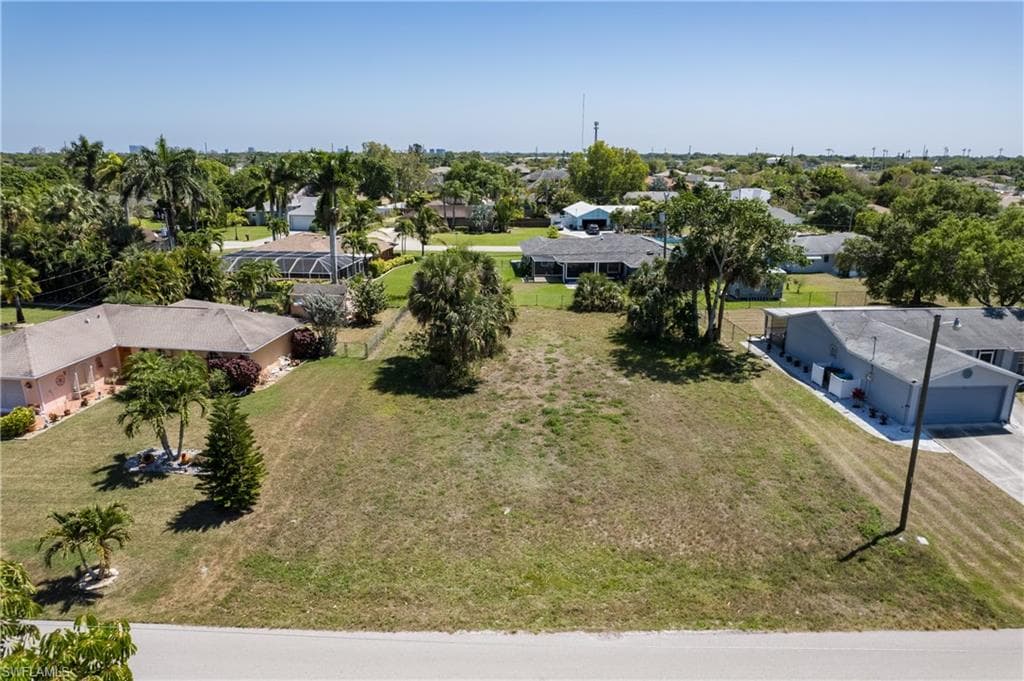 249 NE 21st AVE CAPE CORAL, FL 33909