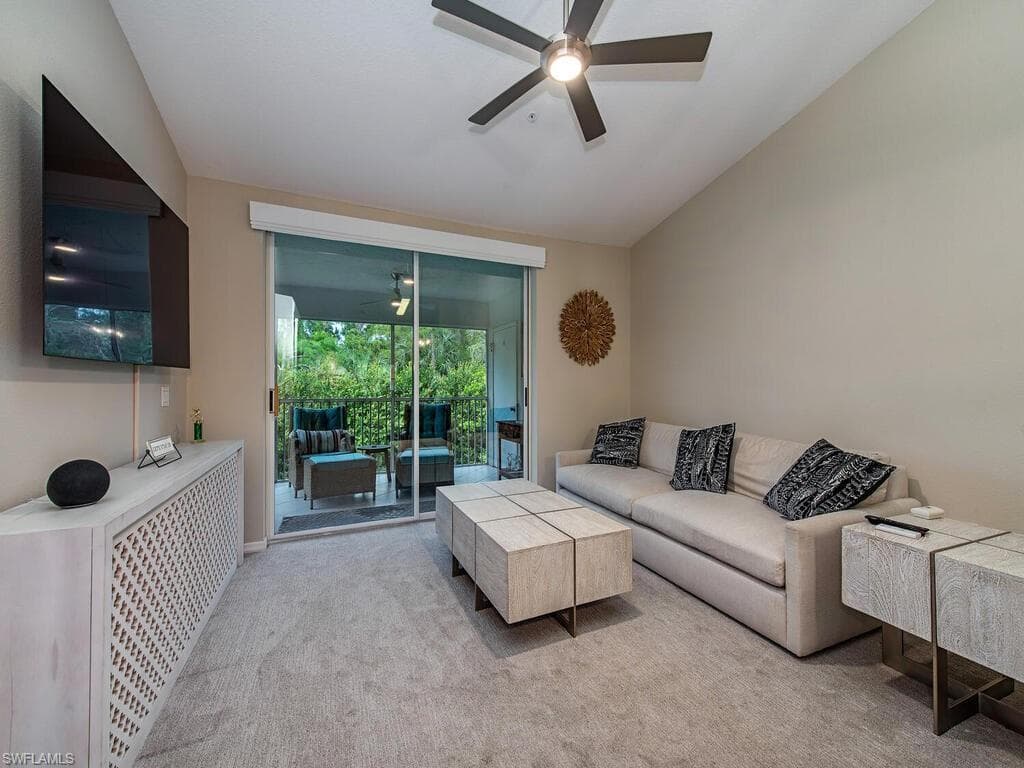 6645 Huntington Lakes CIR 201 NAPLES, FL 34119