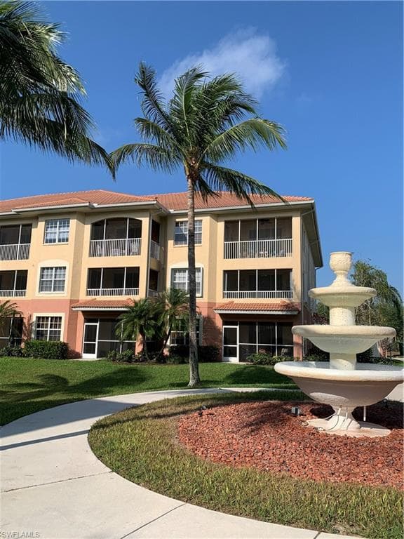 1109 Van Loon Commons CIR 205 CAPE CORAL, FL 33909