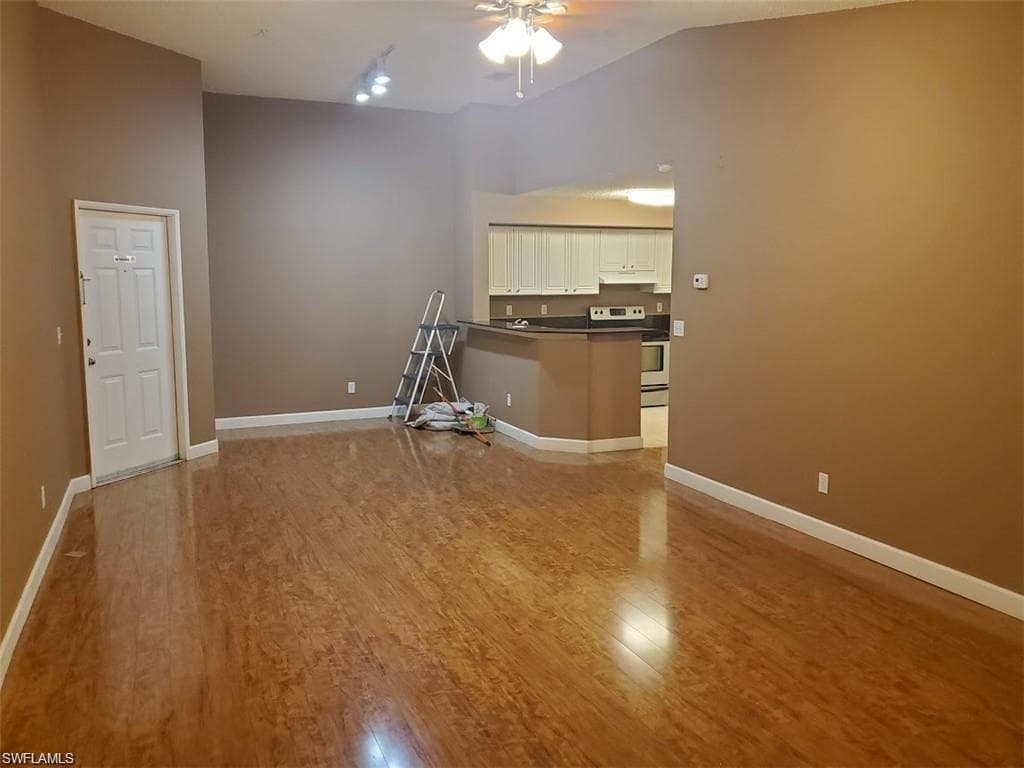 8215 Ibis Club DR 105 NAPLES, FL 34104