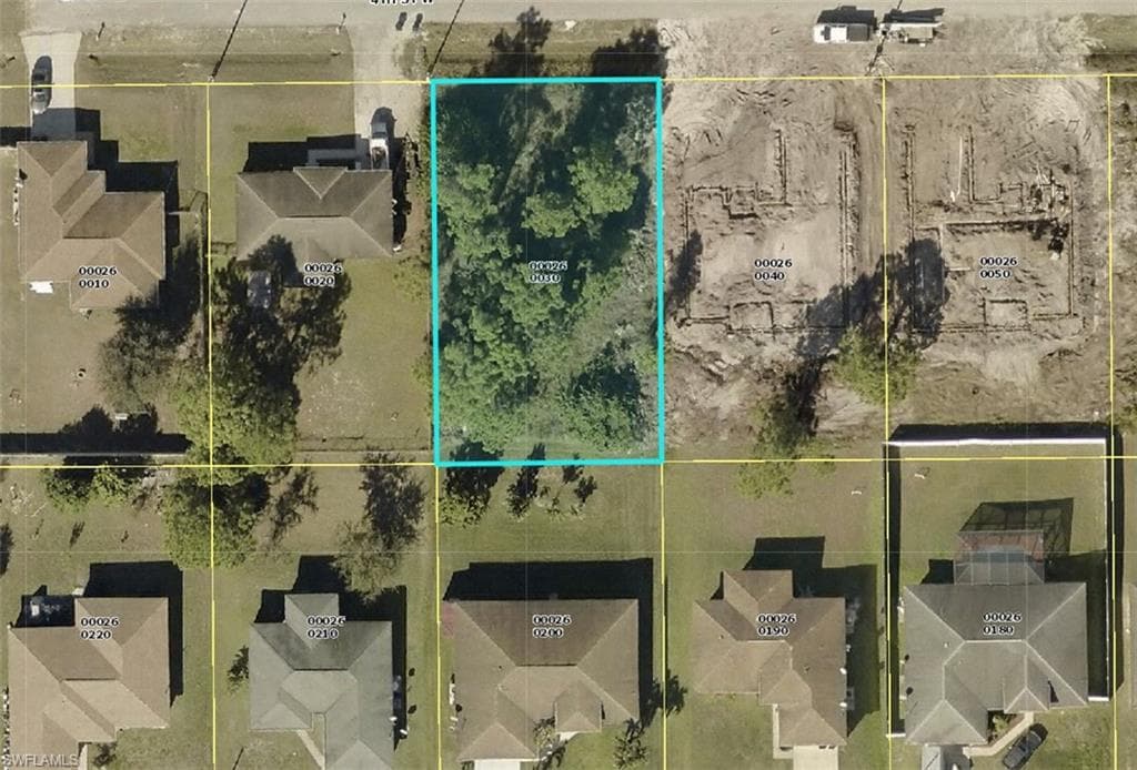 3017 4th ST W LEHIGH ACRES, FL 33971