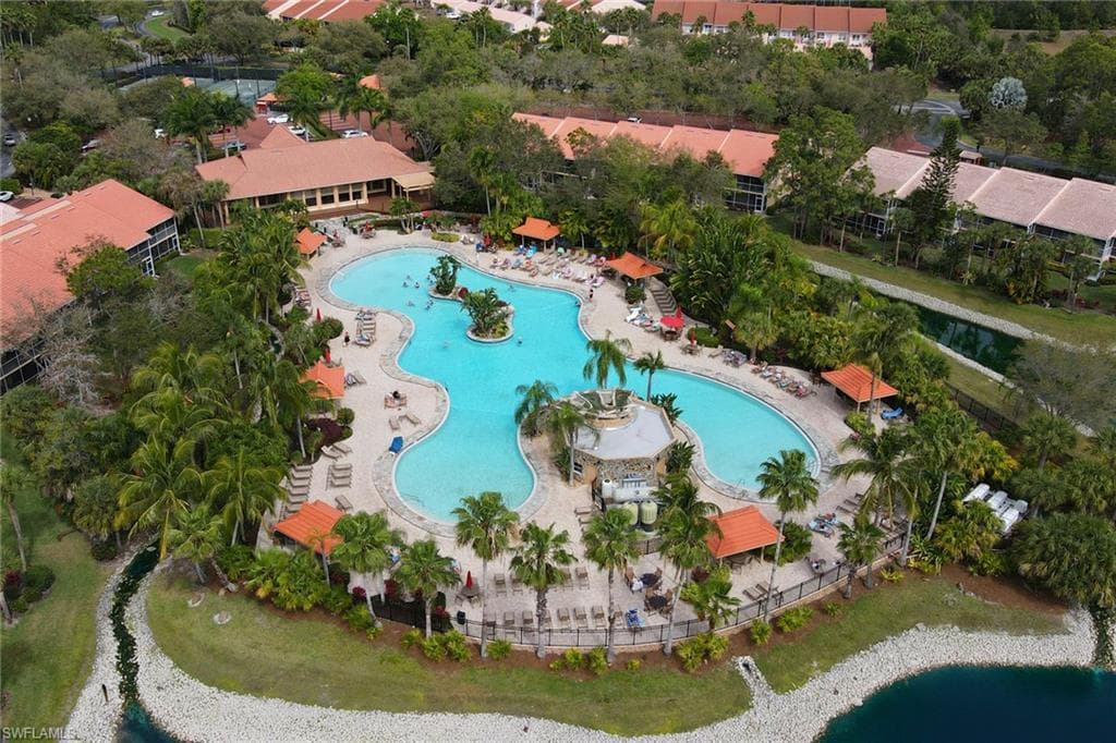 1940 Cascades DR 5501 NAPLES, FL 34112