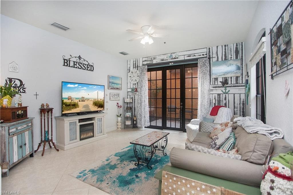 9124 Delano ST 8702 NAPLES, FL 34113
