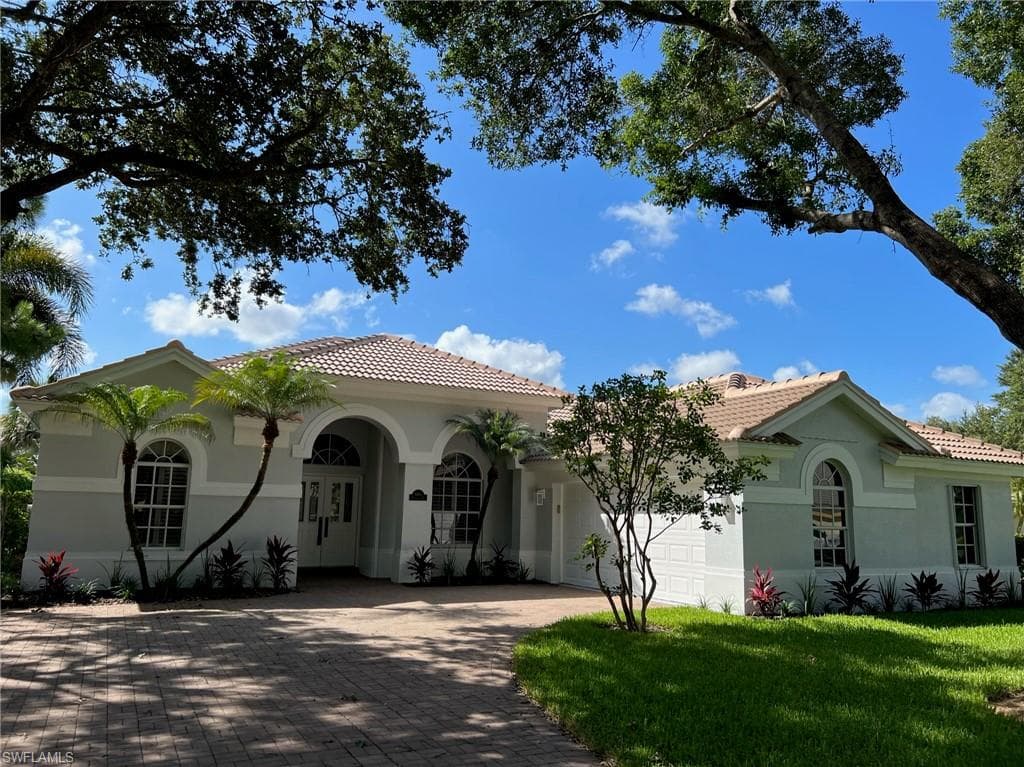 6680 Mangrove WAY NAPLES, FL 34109