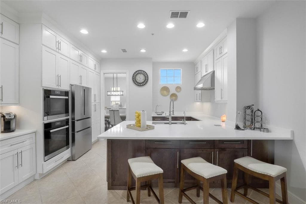 3710 Montreux LN 203 NAPLES, FL 34114