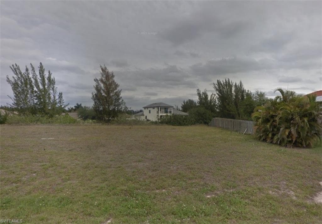 1815 SW 13th LN CAPE CORAL, FL 33991