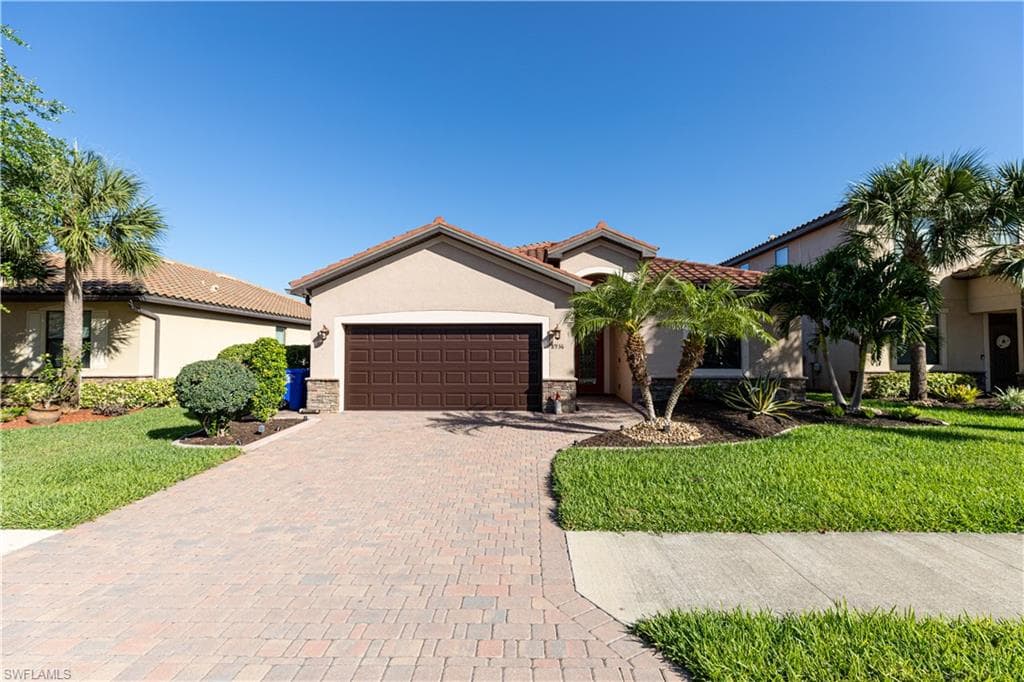 8936 Water Tupelo RD FORT MYERS, FL 33912