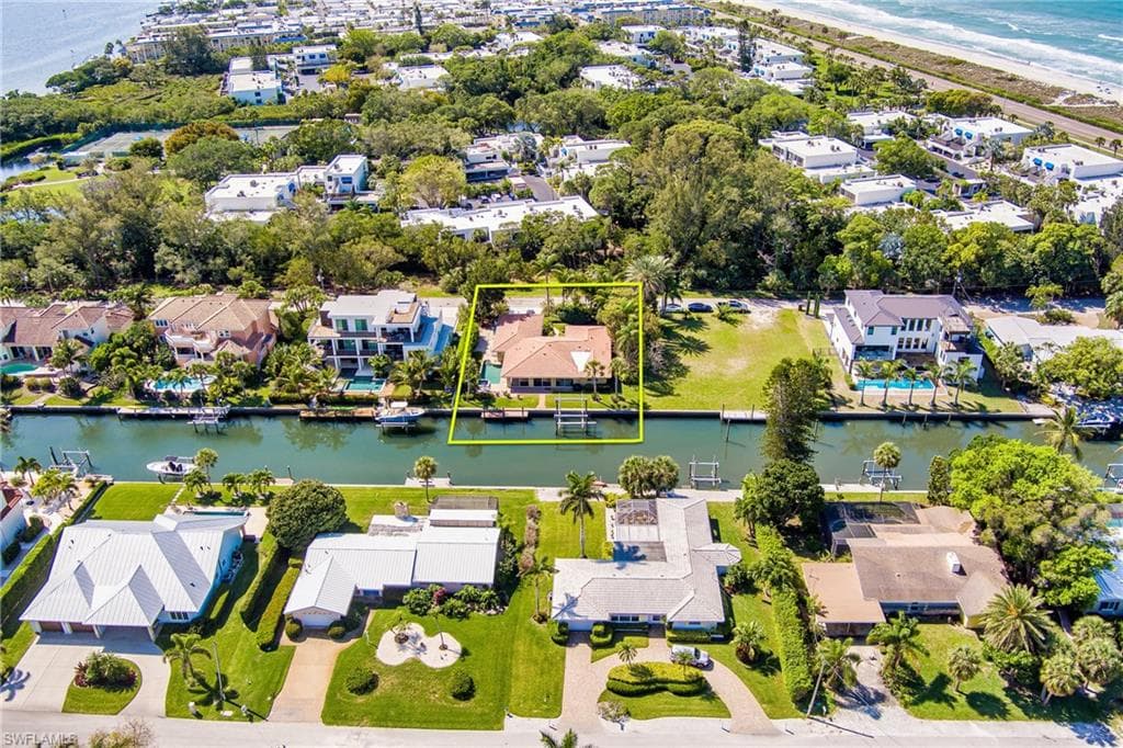 569 Kingfisher LN LONGBOAT KEY, FL 34228