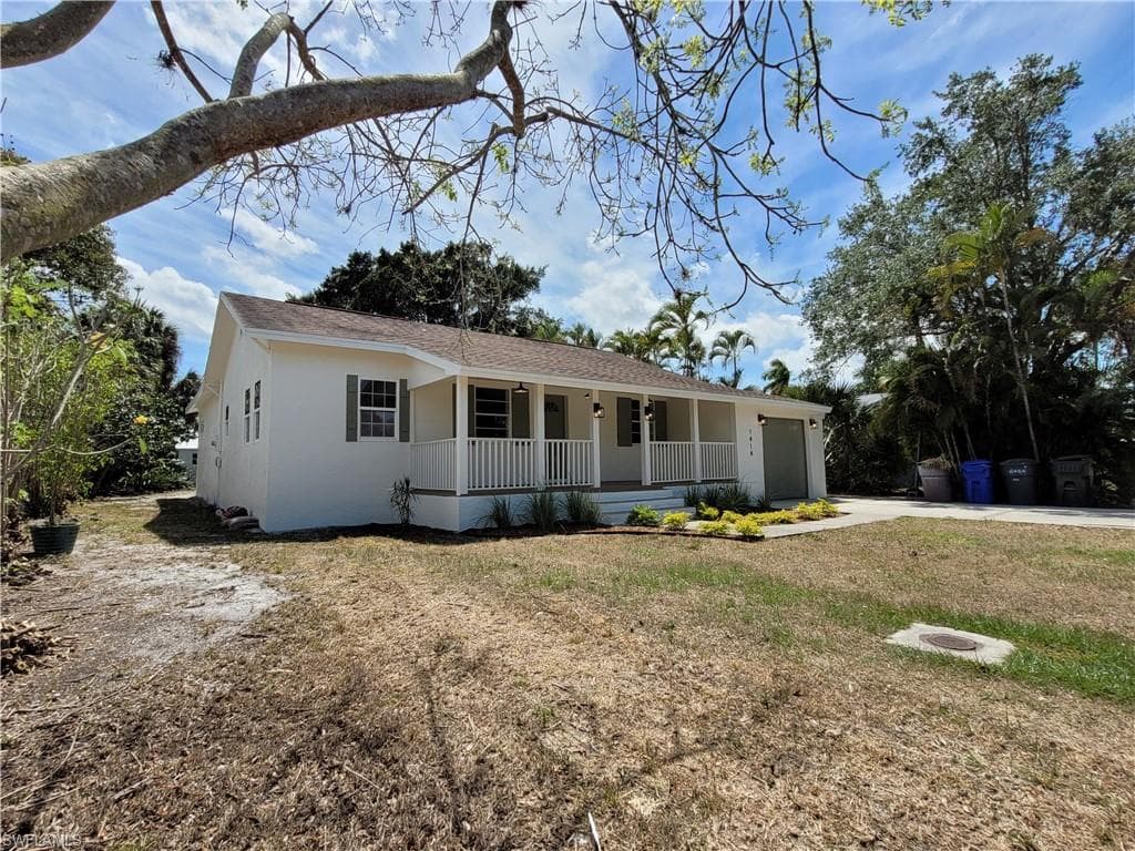 1414 Alhambra DR FORT MYERS, FL 33901