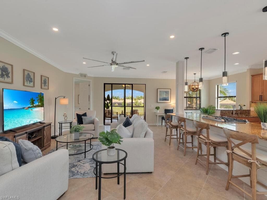 3159 Serena LN 202 NAPLES, FL 34114