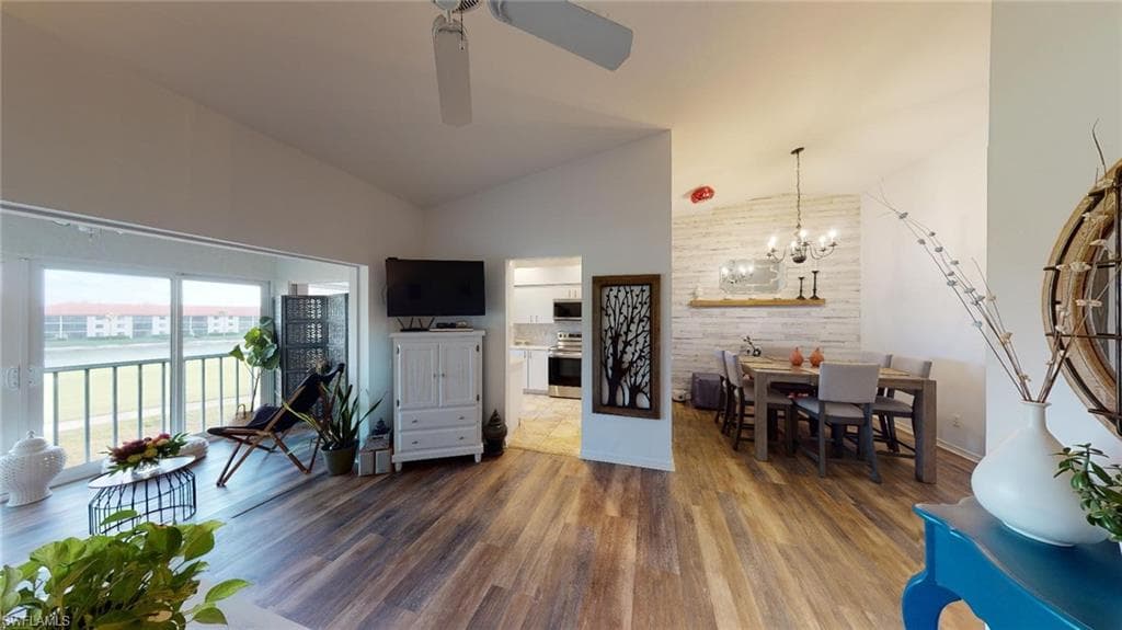 7340 Glenmoor LN 3307 NAPLES, FL 34104