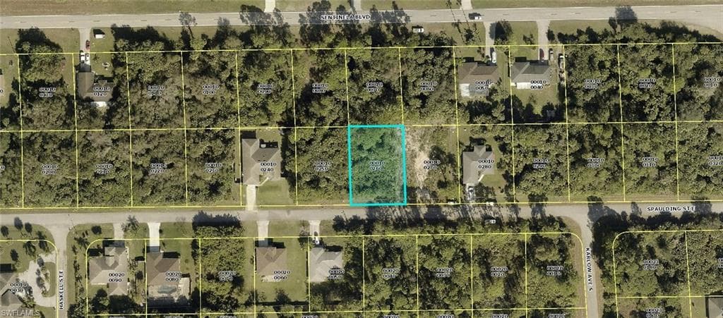 869 Spaulding ST E LEHIGH ACRES, FL 33974