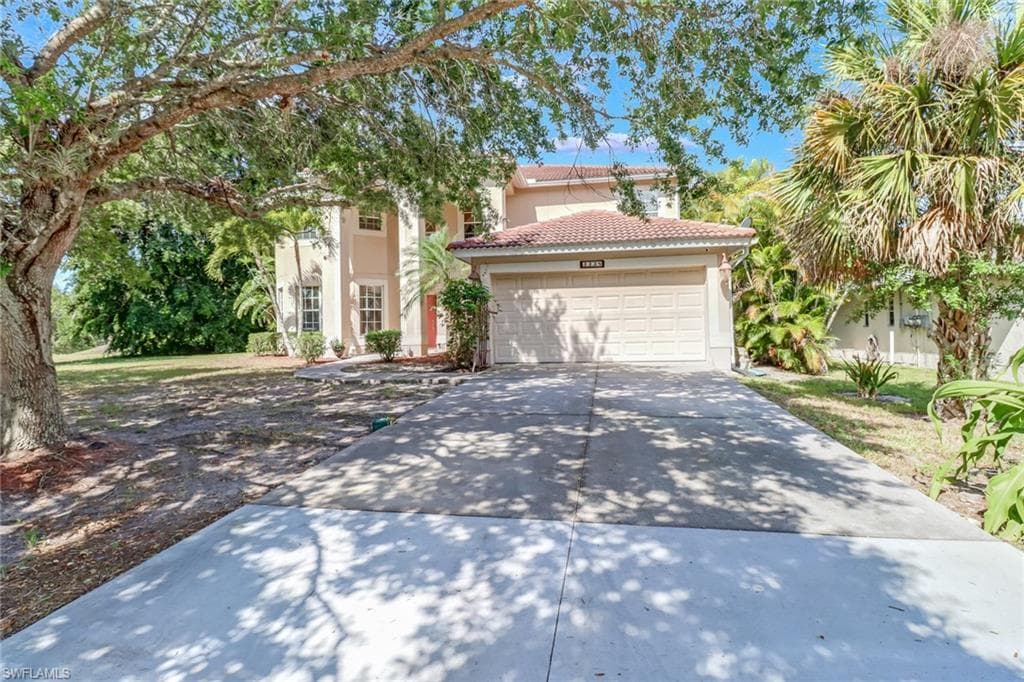 3338 Captains CV NAPLES, FL 34112
