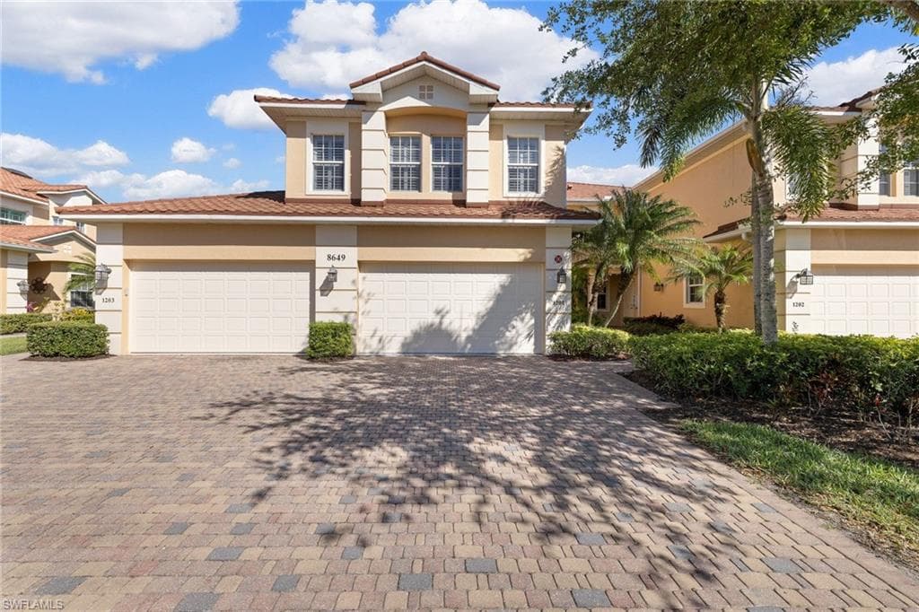 8649 Champions PT 1201 NAPLES, FL 34113