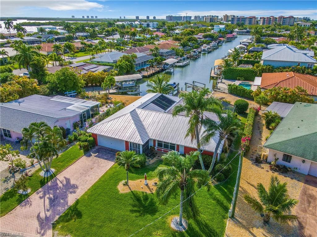 250 Albatross ST FORT MYERS BEACH, FL 33931