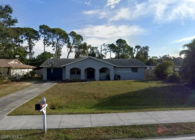 18271 Iris RD FORT MYERS, FL 33967