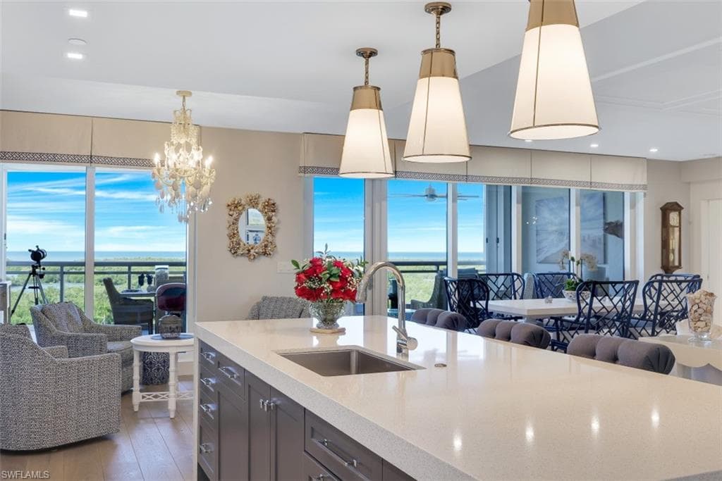 13915 Old Coast RD 805 NAPLES, FL 34110