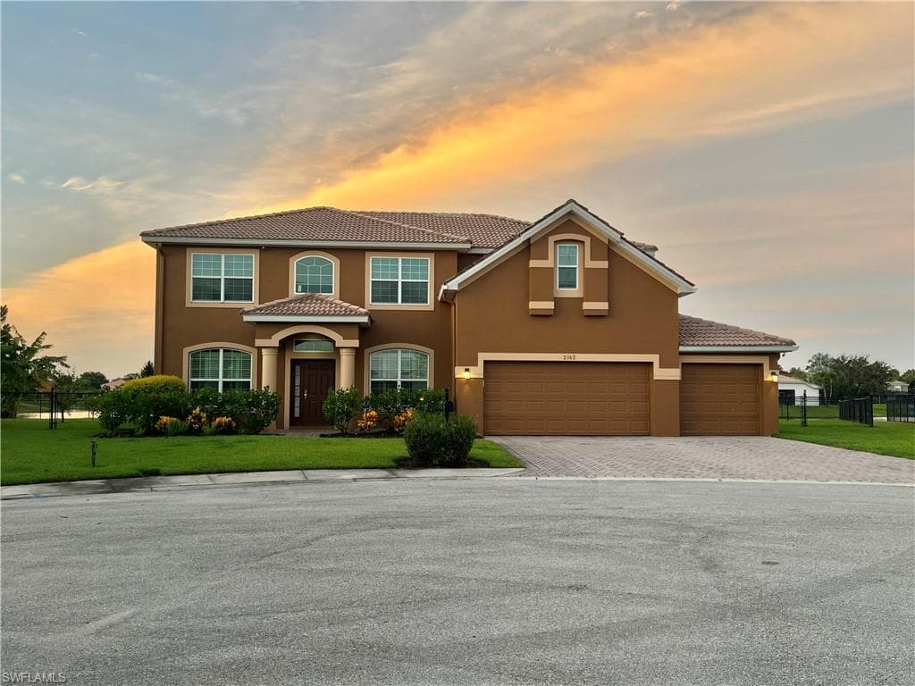 2162 Rusty Fig CT NAPLES, FL 34120