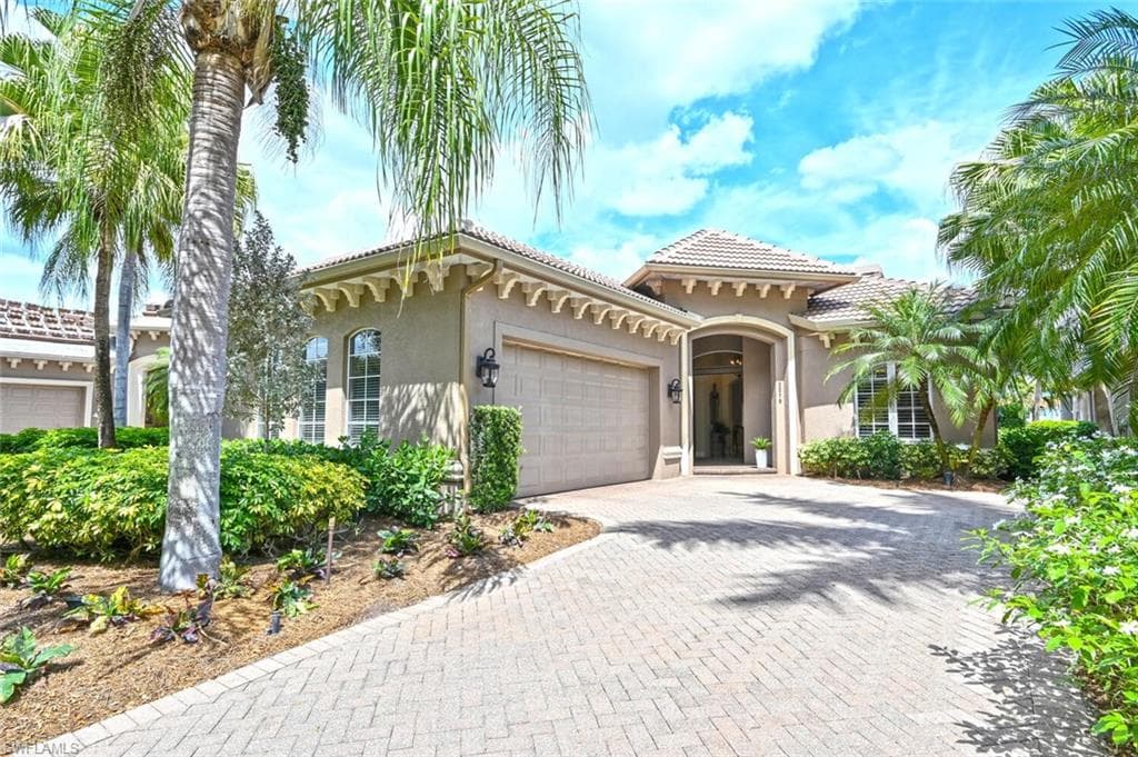 2270 Silver Palm PL NAPLES, FL 34105