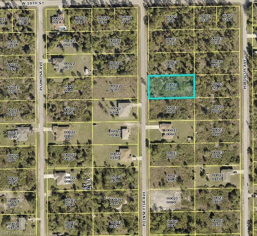 916 Poinsettia AVE LEHIGH ACRES, FL 33972