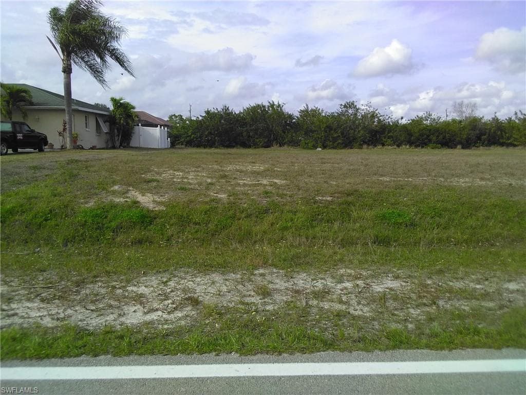 2629 Diplomat PKY W CAPE CORAL, FL 33993