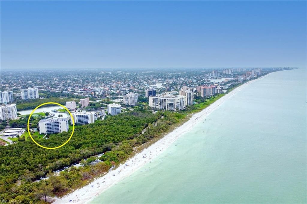 5 Bluebill AVE 806 NAPLES, FL 34108