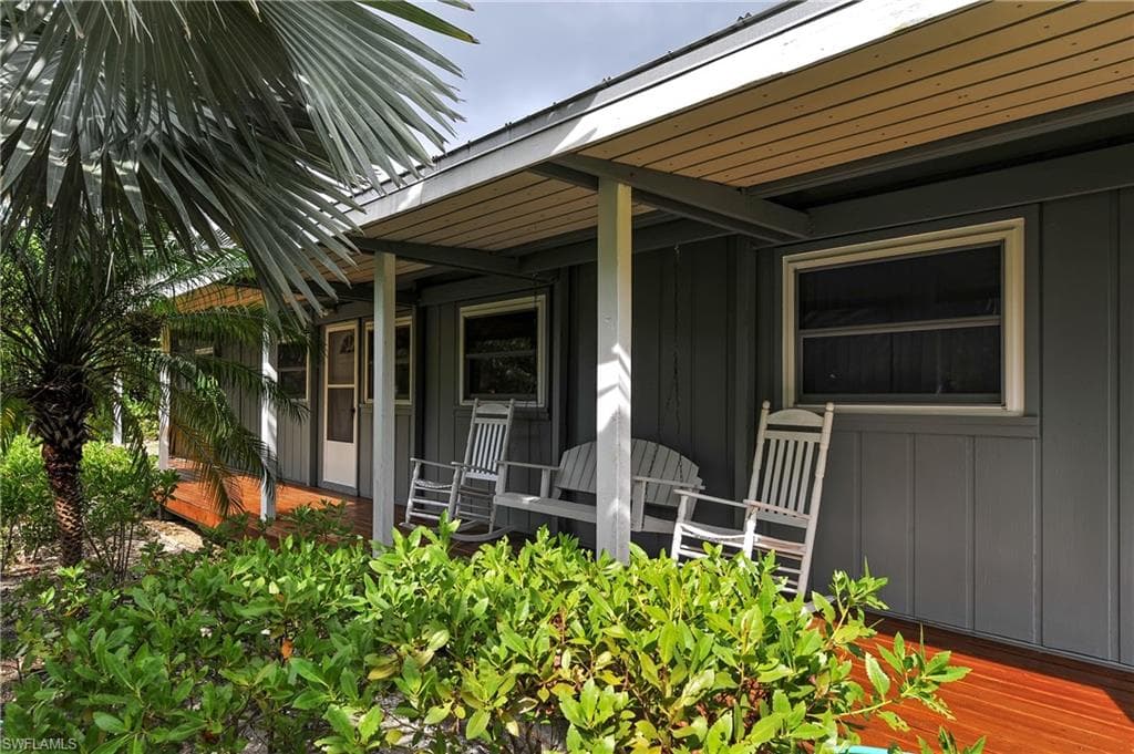 778 Cardium ST SANIBEL, FL 33957