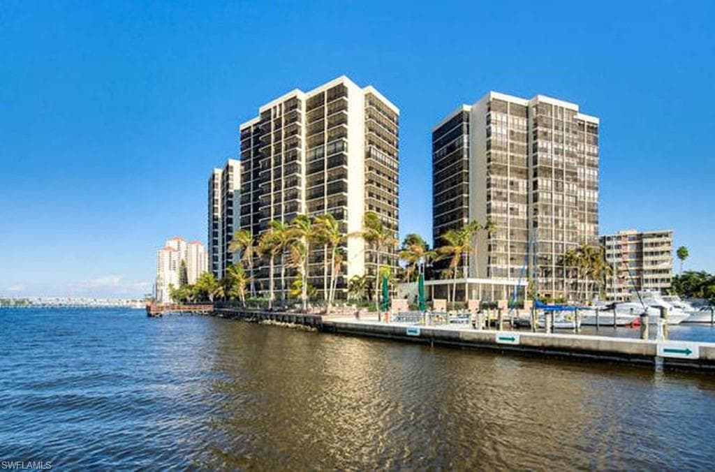 1910 Virginia AVE 302 FORT MYERS, FL 33901