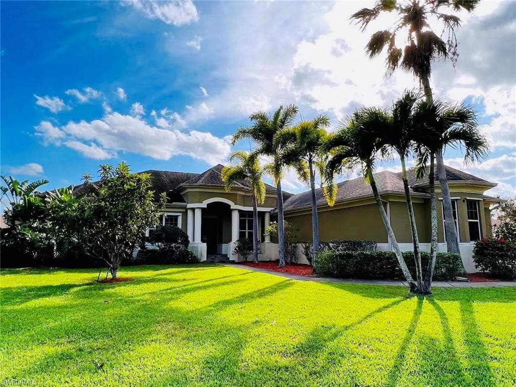 7781 Knightwing CIR FORT MYERS, FL 33912