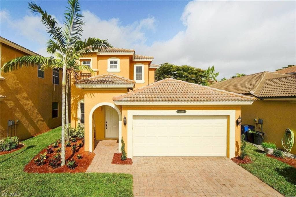 10112 Silver Palm DR ESTERO, FL 33928