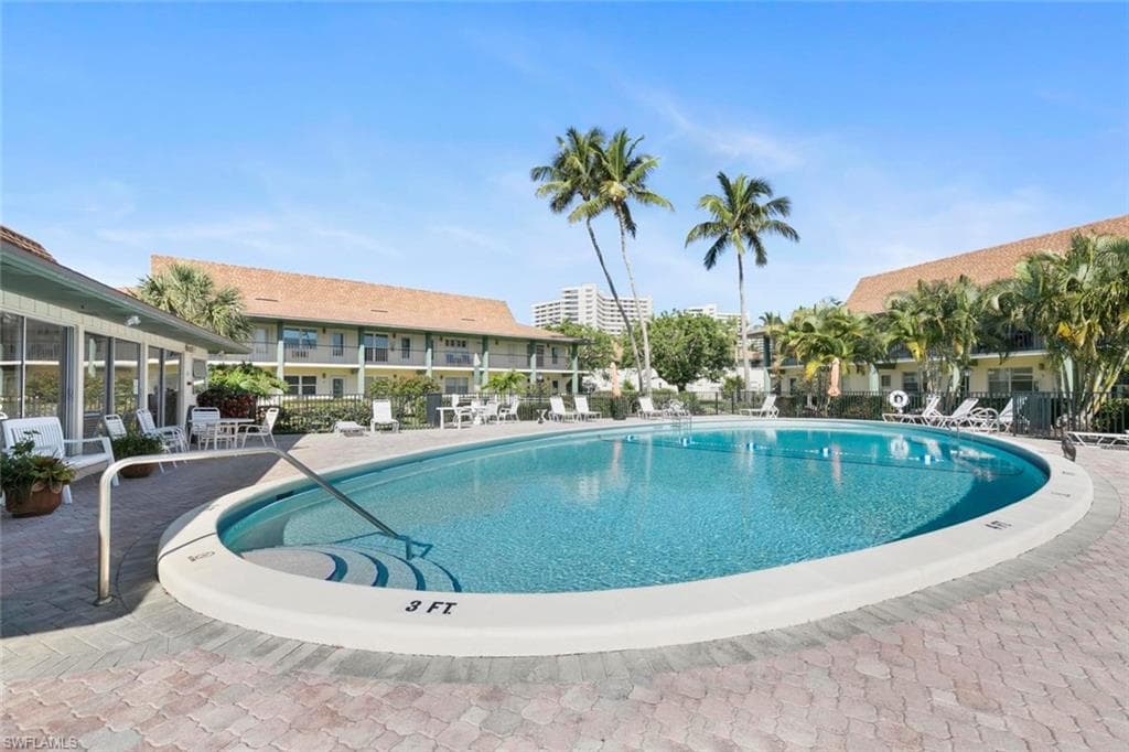 235 Seaview CT G10 MARCO ISLAND, FL 34145