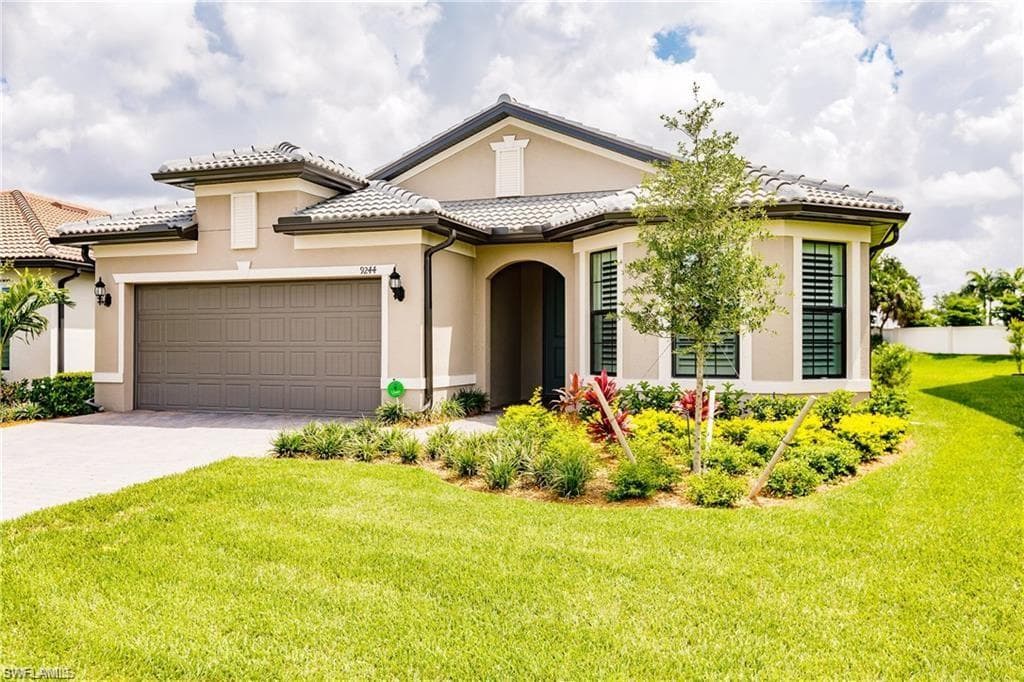 9244 Bexley DR FORT MYERS, FL 33967