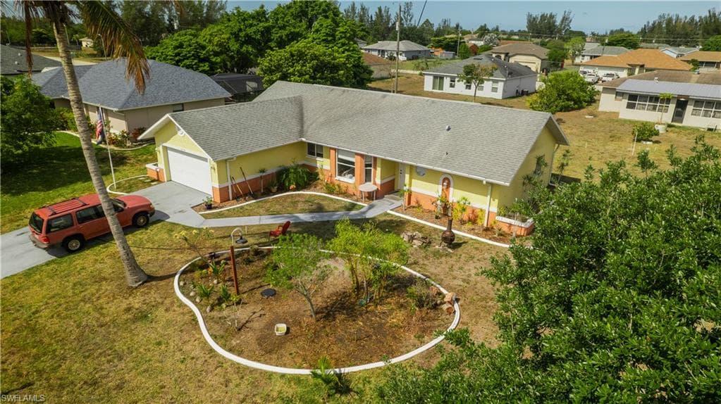 2214 2nd CT CAPE CORAL, FL 33991