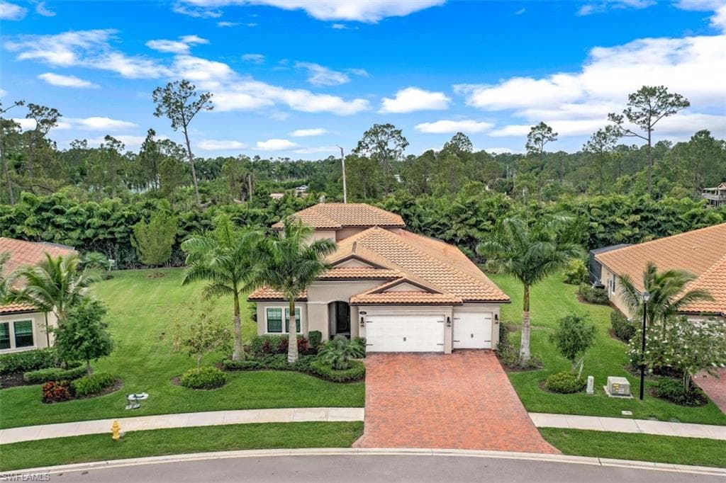 1431 Mockingbird DR NAPLES, FL 34120