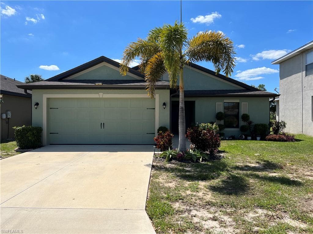 387 Shadow Lakes DR LEHIGH ACRES, FL 33974