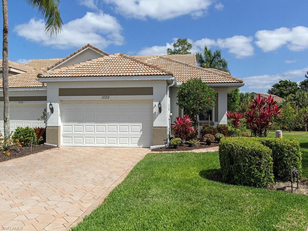 1020 Eastham CT 38 NAPLES, FL 34104