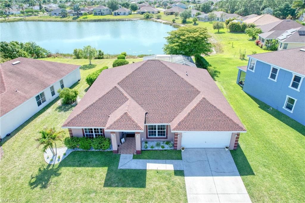 8140 Liriope LOOP LEHIGH ACRES, FL 33972