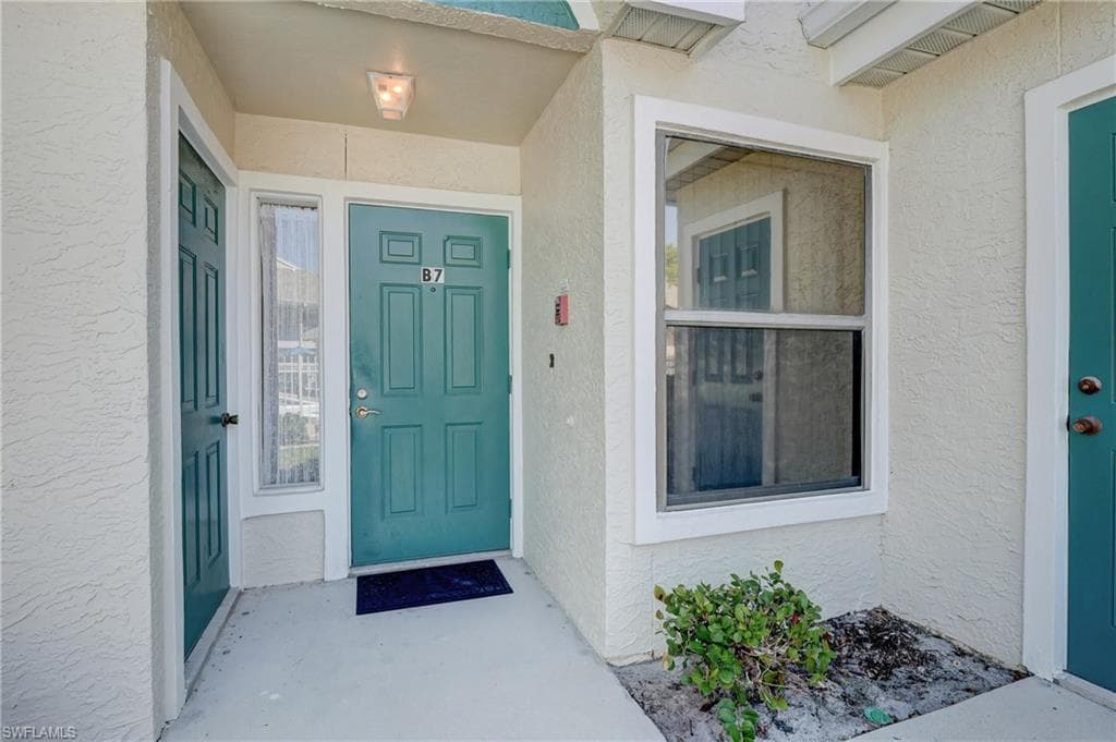 60 Emerald Woods DR B7 NAPLES, FL 34108