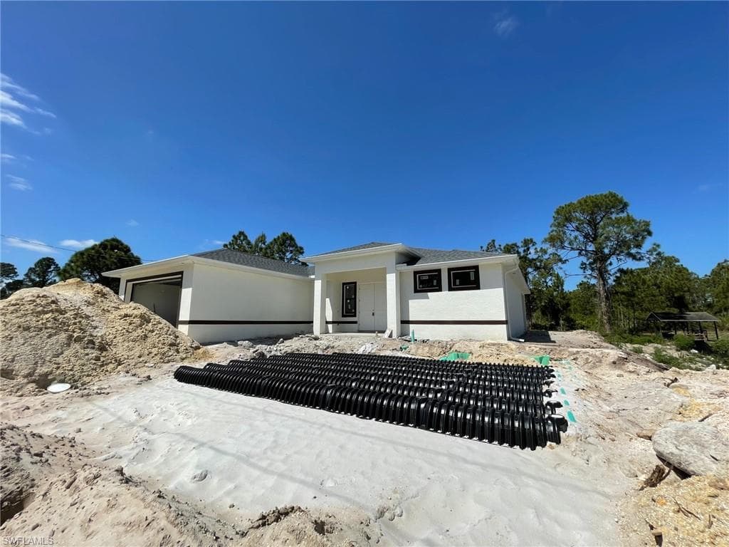 1115 Clark AVE LEHIGH ACRES, FL 33972
