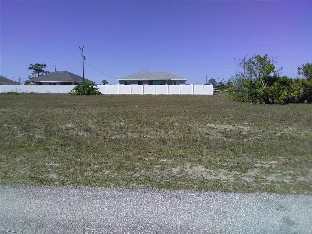 1023 NW 23rd ST CAPE CORAL, FL 33993
