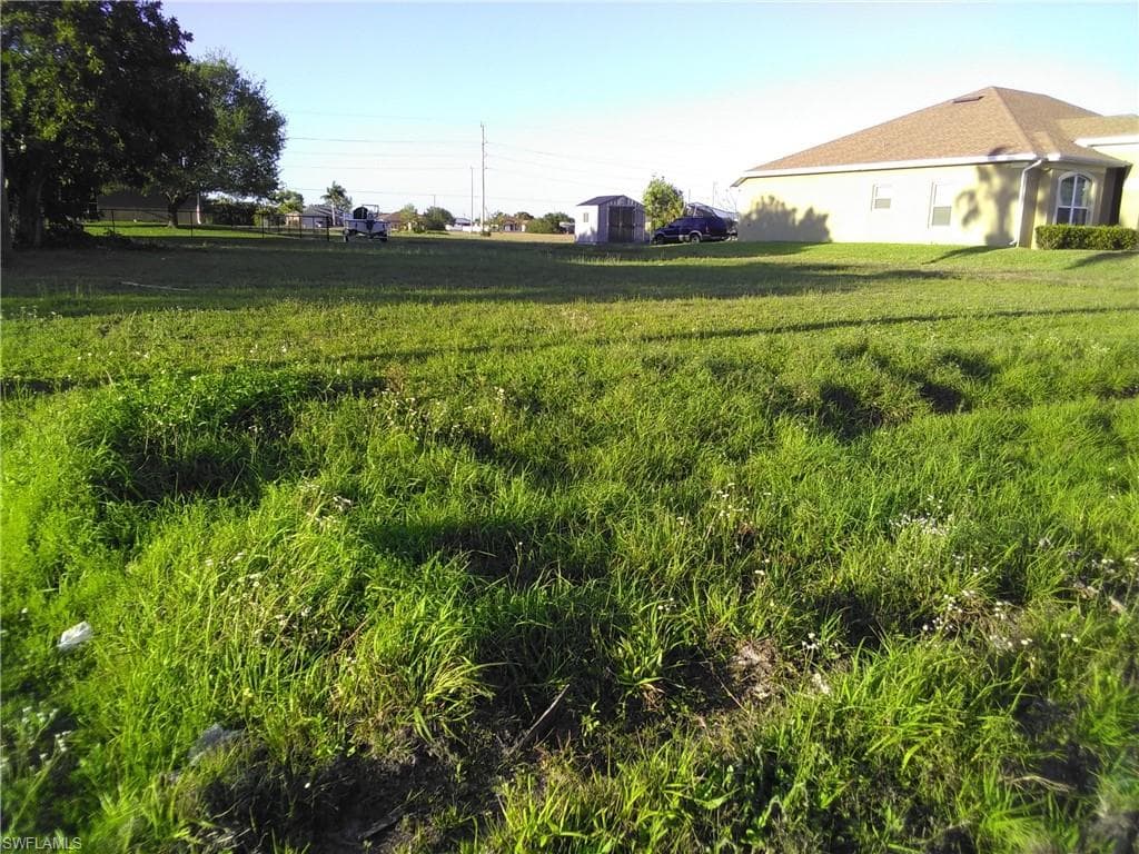 2045 NW 7th ST CAPE CORAL, FL 33993