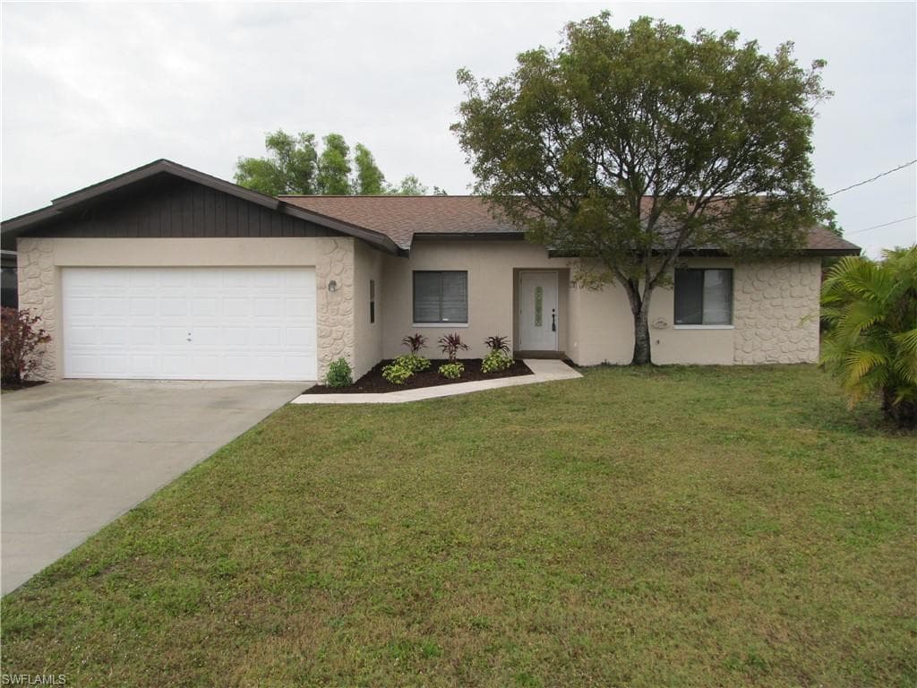 301 SE 7th ST CAPE CORAL, FL 33990