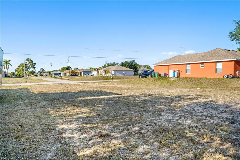 1814 NW 21st TER CAPE CORAL, FL 33993