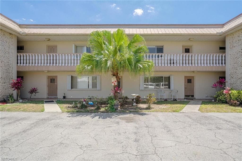 1931 W Lakeview BLVD 7 NORTH FORT MYERS, FL 33903