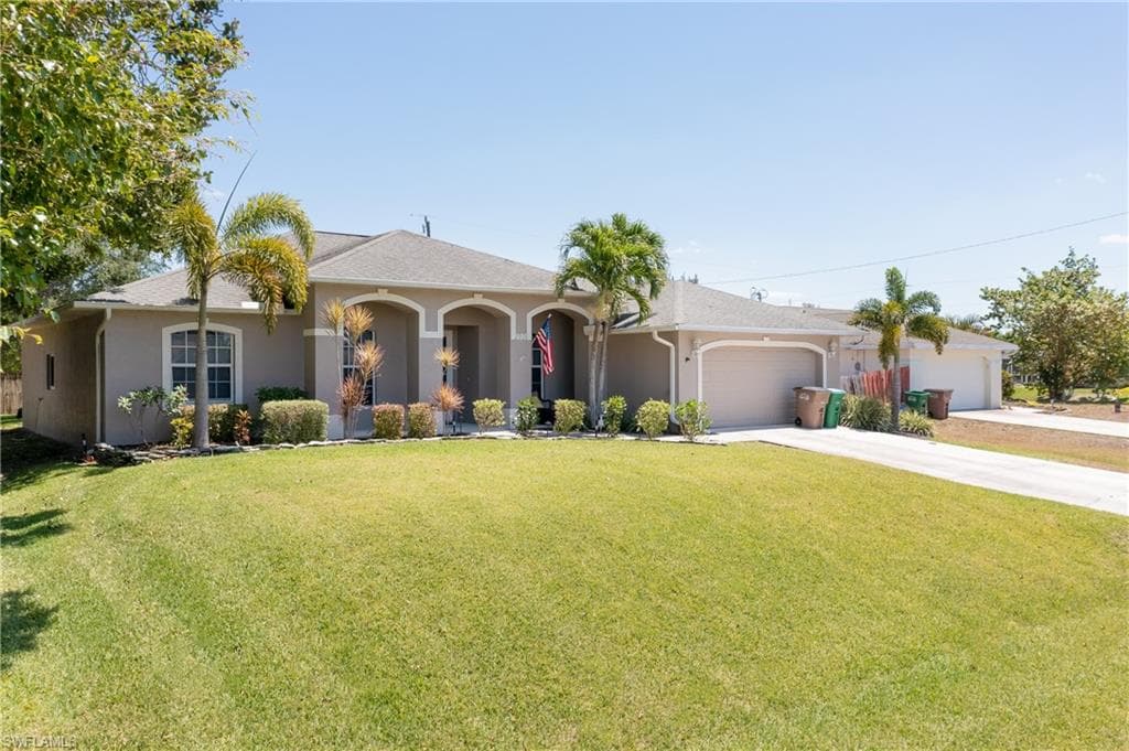 2935 SW 11th CT CAPE CORAL, FL 33914