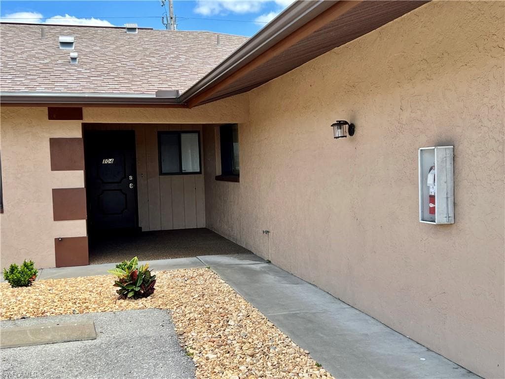2135 SE 15th PL 104 CAPE CORAL, FL 33990