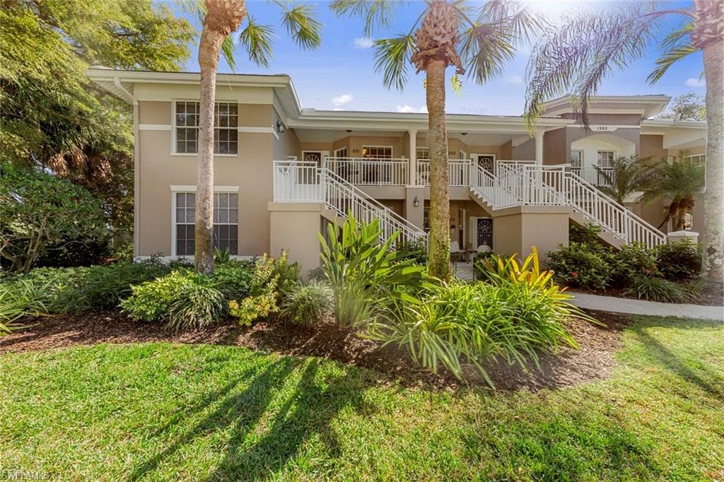 1980 Willow Bend CIR 201 NAPLES, FL 34109