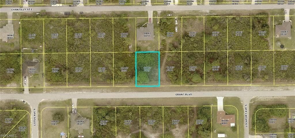 863 Grant BLVD LEHIGH ACRES, FL 33974